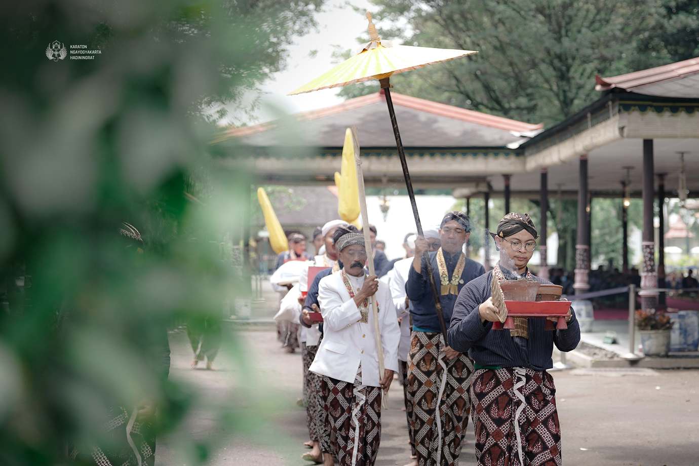 Image slider - Tingalan Jumenengan Dalem Dal 1959: Rasa Syukur Tandai 38 Tahun Sri Sultan Bertakhta