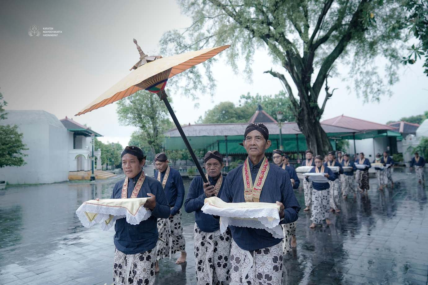 Image peristiwa - Hormati Para Leluhur, Keraton Laksanakan Upacara Kuthomoro