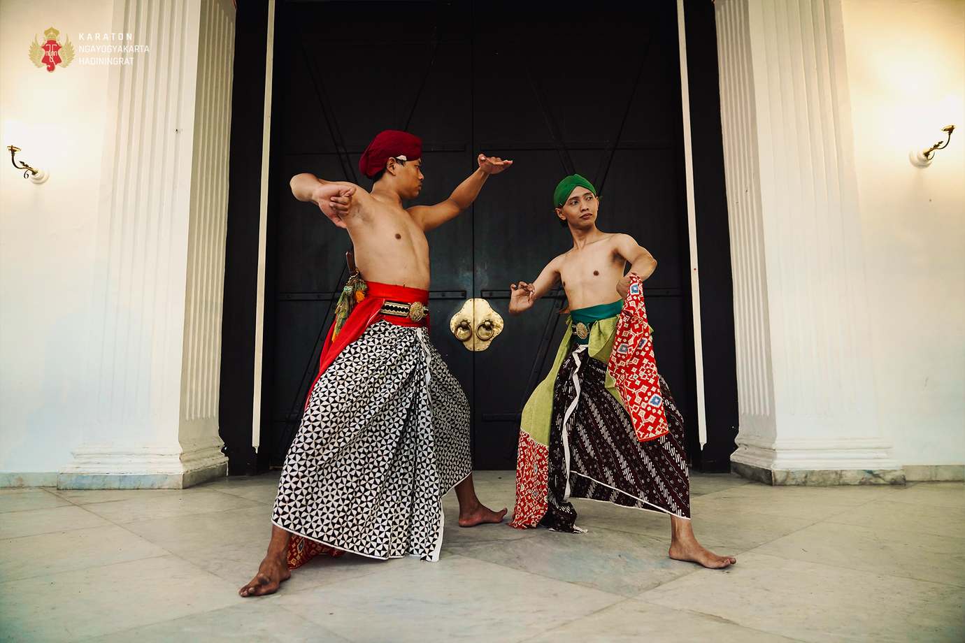 Image slider - Uyon-Uyon Hadiluhung Senin Pon 13 Oktober 2025