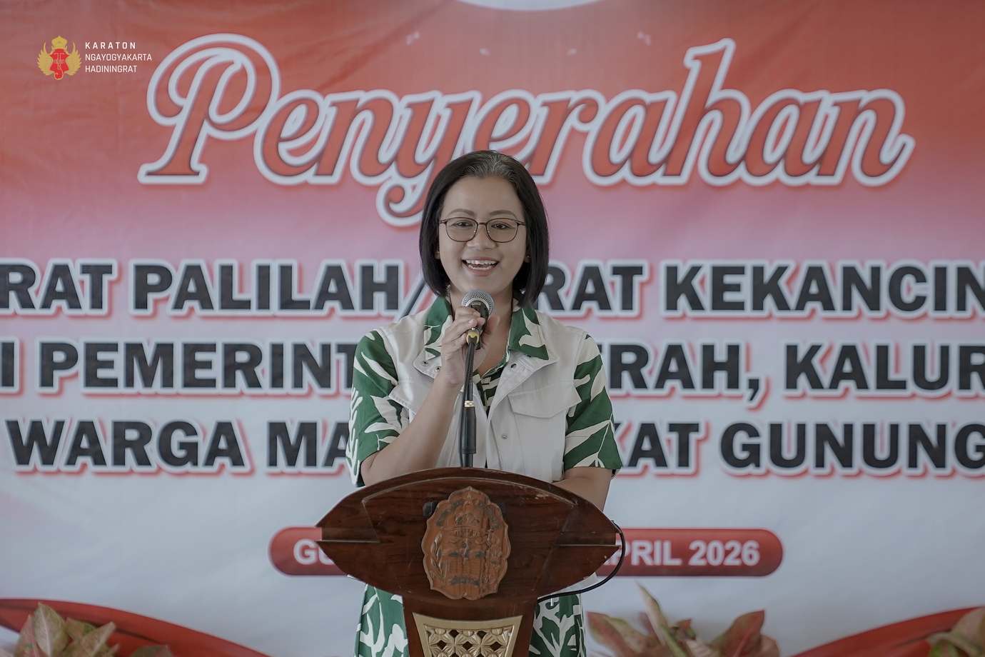 Image slider - Keraton Yogyakarta Serahkan 105 Serat Palilah dan Serat Kekancingan kepada Warga Gunungkidul