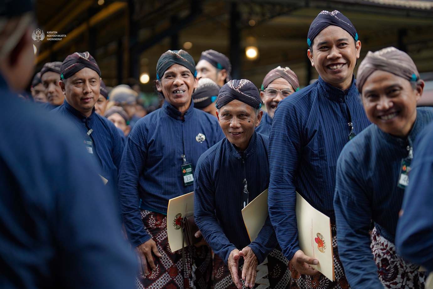 Image slider - Memperteguh Jati Diri Budaya: Keraton Wisuda 216 Abdi Dalem Punakawan dan Kaprajan