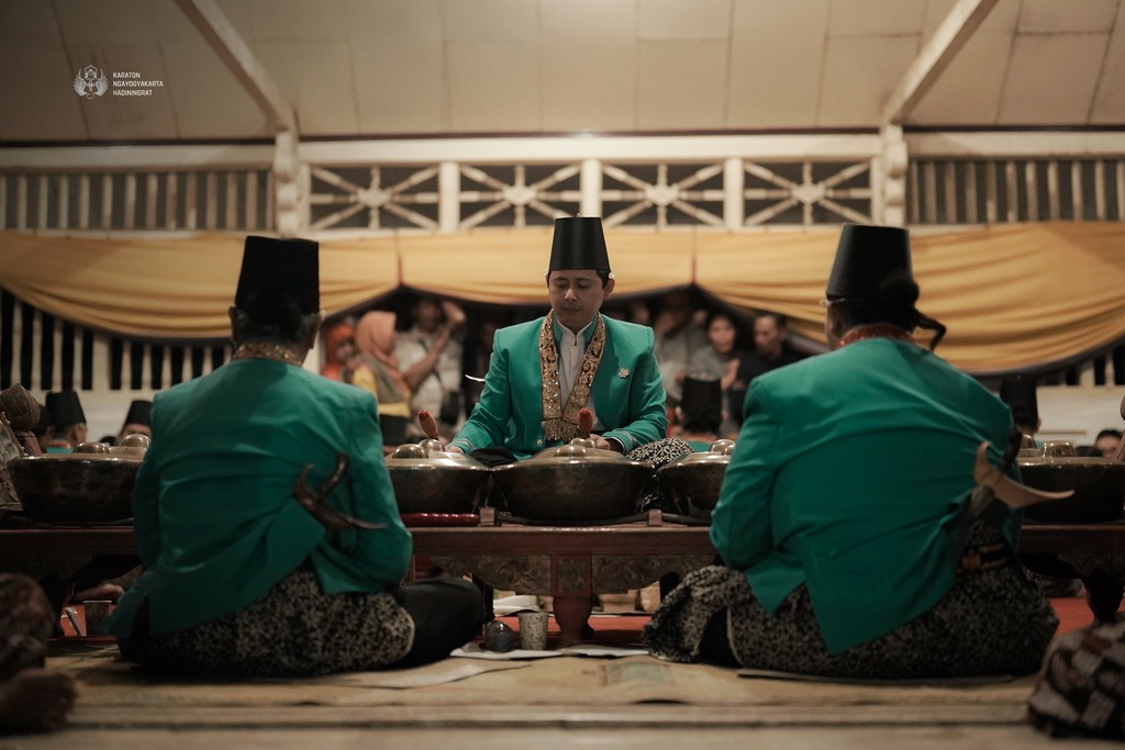 Image slider - Kondur Gangsa, Babak Akhir Hajad Dalem Sekaten Mulud Be 1960/2026